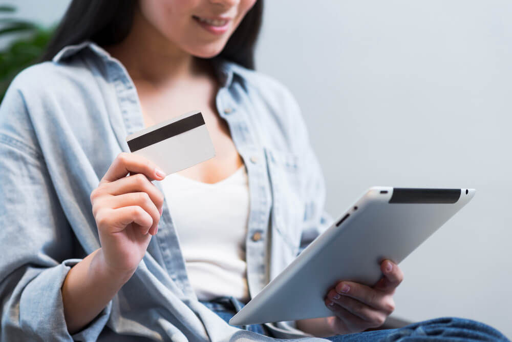 Understanding Instant Credit: How Catalogues Make Shopping Easier